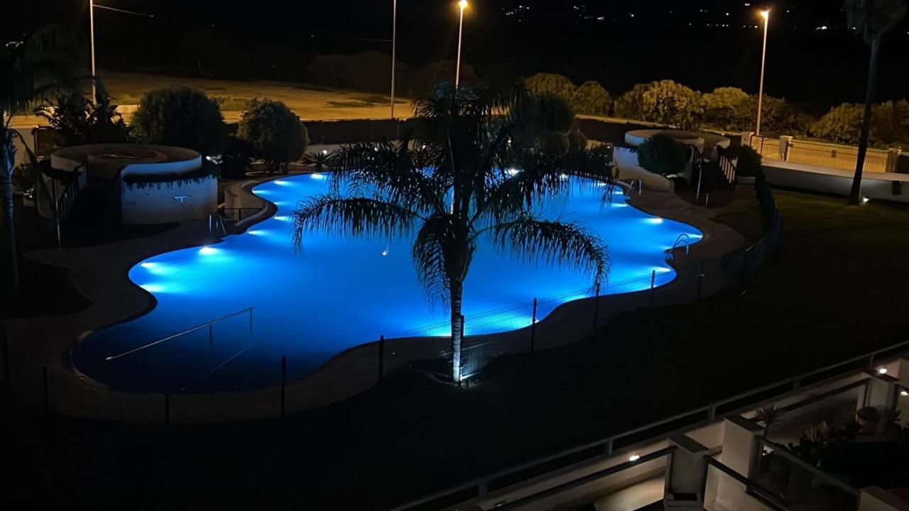 Tarifa Apartamento Piscina Ideal Familia Ninos ภายนอก รูปภาพ
